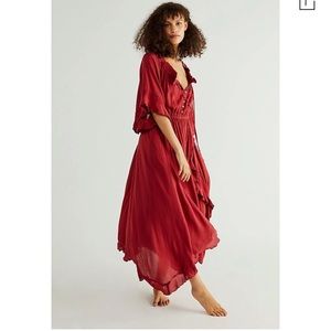 Free People Beach Bliss (Off Shoulder Ruffles Maxi Dress)